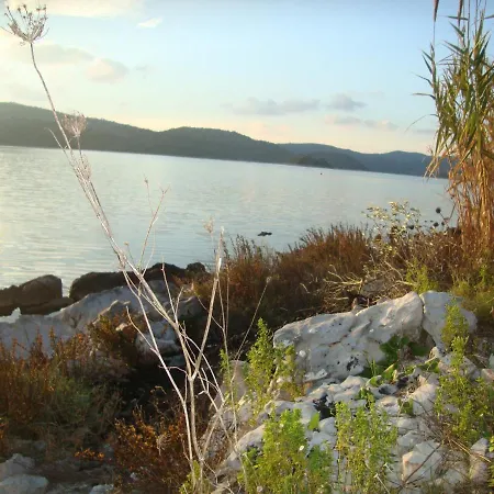 Seaside Secluded Cove Krsovica - Telascica, Dugi Otok - 11001 *