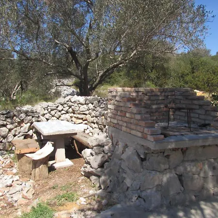Seaside Secluded Cove Krsovica - Telascica, Dugi Otok - 11001 *