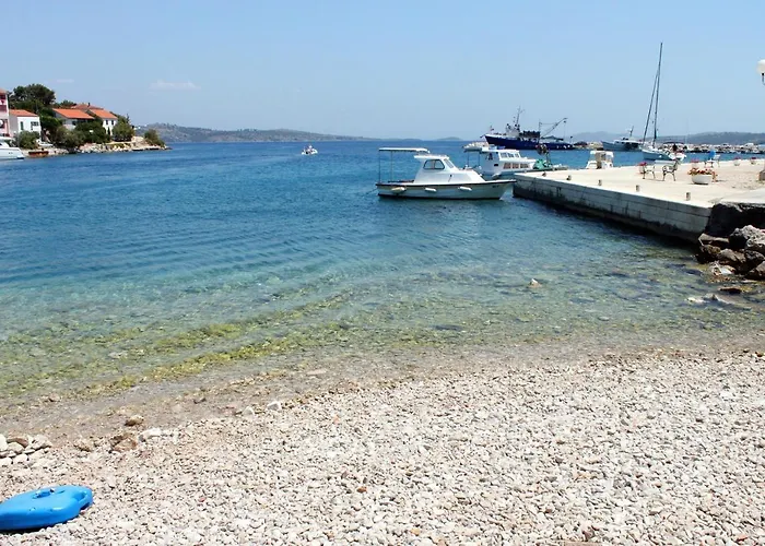 Seaside Secluded Cove Krsovica - Telascica, Dugi Otok - 11001 * Sali